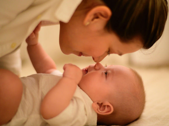 First-Time Parents: 5 Tips to Survive Early Months