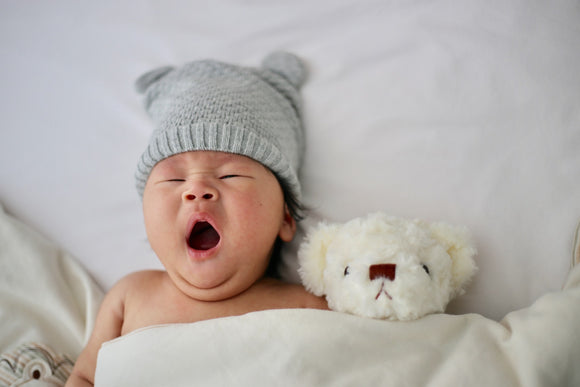 Possible physical causes of your baby's poor sleep Photo by Minnie Zhou on Unsplash